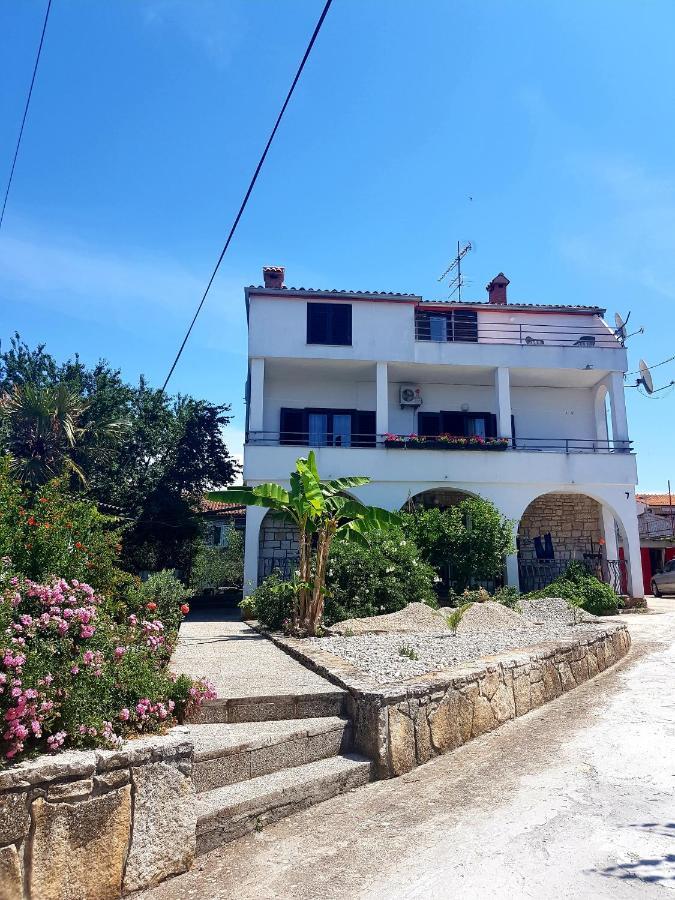 Apartment Sea View Rovinj Bagian luar foto